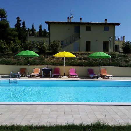 Castilenti Agriturismo Terra Dei Falchi מראה חיצוני תמונה
