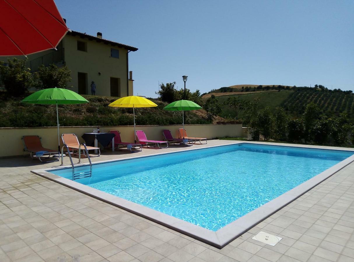 Castilenti Agriturismo Terra Dei Falchi מראה חיצוני תמונה
